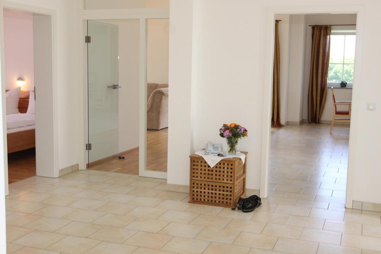 Hotel Inspiration Garni Tittmoning Habitación foto